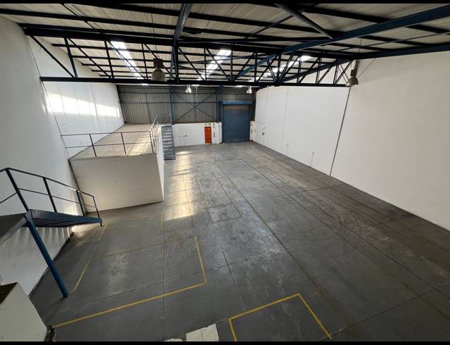 661M² WAREHOUSE TO LET IN STRIJDOMPARK